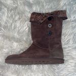 UGG  Lo Pro Mid Calf Button Boot - Chocolate Brown Photo 5