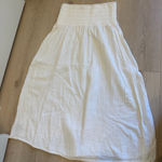 Old Navy  White Skirt Photo 0