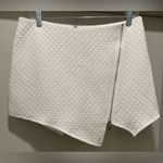 Kensie White Textured Asymmetrical Skort Shorts Skirt With Diagonal Front Zipper Photo 2