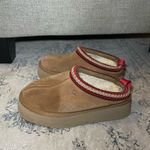 UGG  Tazz Platform Slippers Photo 7