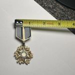 Blue & Cream Enamel Gold Tone Metal Badge Style Dangle Brooch Pin Photo 9