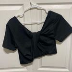 twist back black crop top Photo 0