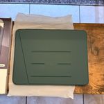 Selling ESR iPad Case (Brand New) Blue Photo 4