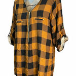 Miss Lili  Checkered Zipper Top in Black and Tan Photo 0