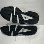 Nike  AIR HUARACHE RUN SNEAKERS SZ 7 HYPER GRAPE/WHITE/BLACK DH4439-105 PREOWNED Photo 7