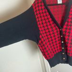 Leslie Fay Vintage Women's Red and Black Houndstooth Sweater size 12 Photo 7