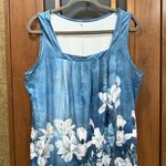 Floral Blue and White Women's Tank Top EUC Size XL Photo 0