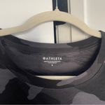 Athleta  BLACK CAMO PRINT SHORT SLEEVE ORGANIC DAILY CREW TEE Photo 2