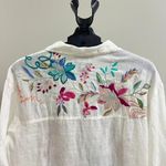 Johnny Was NWOT  100% Ramie Embroidered Floral Button-Down Tunic Shirt Blouse S Photo 7