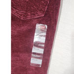 Levi's 724 high rise slim straight corduroy pants 26x30 woman's Photo 5