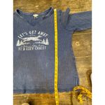 Sundance Thermal Long Sleeve T Shirt Graphic V Neck Waffle Knit Size XL Blue Photo 7