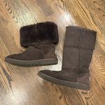 UGG Ugh tall classic brown boots, size 6/7 Photo 0
