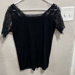 VICI  Black Lace Detail Short Sleeve V-Neck Shirt Size Small Photo 4