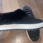 Blondo  Suri Waterproof Slip-on Sneaker Women’s 7 Photo 3