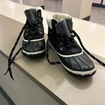 Jbu Boots Very nice ladies  boots. Warm!! No flaws size 10 M! Nice Photo 5