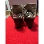 Just Fab Nedala Taupe Block Heel Strappy Sandals Size 8 Green Photo 4