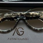 THE MONTMARTRE CATEYE SUNGLASSES IN MIDNIGHT TORTOISESHELL Photo 2