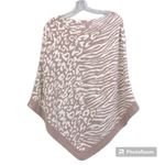 Barefoot Dreams ✨ CozyChic Ultra Lite Ocean Breeze Poncho Rose Animal Print✨ Photo 2