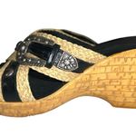 Onex Women's Black and Tan Wedge Sandals Size 6.5 Photo 7