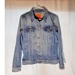 Levi's Women's Classic Trucker Denim Jacket Light Wash Size M Photo 0