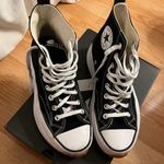 Converse Run Star Hike Platform Photo 1