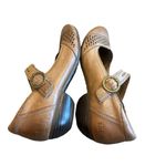 Taos Esteem Mary Jane Shoes Light Brown Strap Leather Perforated Size 7 Women's Photo 2