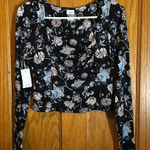 Wilfred Aritzia /  NWT Cropped Floral Long Sleeve top black size Medium Photo 0