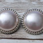 Vintage Clip On Earrings Photo 0
