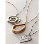 Free People NWT  Lala Pendant Necklace in Gold Photo 5