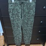 Lululemon Camo joggers Photo 0