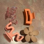 Urban Outfitters  Set of 4 Claw Hair Clips Photo 5