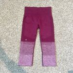 Lululemon Seamlessly Street Crop Leggings Burgundy Red Ombré Stretch Size 4 Photo 10