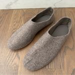 Tkees NWT  Kira Wool Round Toe Flat in Heather Grey Brown Size 9B Photo 6