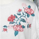 Paper Crane White Boho Top T-Shirt Size L Embroidered Floral Roses Ruffle Sleeve Photo 2