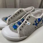 Fergalicious  Peace Love Skull Slip-On Sneakers Women 7.5 Gray Blue Roses Tattoo Photo 1