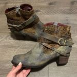 Spring Step L'Artiste  Shazzam Leather Hand Painted Ankle Booties 41 NWOB Photo 0