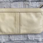 Coach wristlet zipper close clutch purse white Photo 11