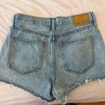 Aritzia  Denim Forum‎ Yoko Shorts Size 28 77168 Photo 1
