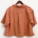 Levi's LEVI’S NIA Button Up Resort Shirt Cropped in Autumn Leaf/Peach color Size 1X Photo 4