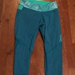 Lululemon  Teal Crops sz6 Photo 0