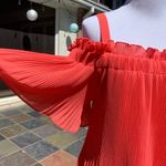 cupio NWT NEW  Coral Pleated Cold Shoulder Top M Photo 1