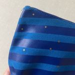 Kielh's x Janine Rewell Makeup Bag Blue Photo 5