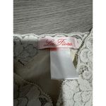 La Fiore Vintage Women's Lace Cami Top Sleeveless Lingerie Tank Top in Ivory Med White Photo 1