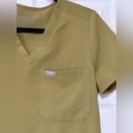 FIGS  Catarina One Pocket V-neck Scrub Top Olive Green
Size XS Photo 3