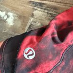 Lululemon Shorts Hotty Hot 2.5" Low-Rise 6 Photo 2