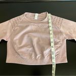 None Seamless cropped yoga top, blush pink, stretchy, long sleeve w. thumbholes, S Photo 8