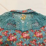 Bella Dahl NWT Bella D Medium Blue Rose Floral Crochet Crop Top Cottagecore Vintage Fairy Photo 4