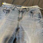 DKNY  JEANS Sz:10  High Rise Straight Leg Light Wash Rear Zipper Pocket Jeans. Photo 2