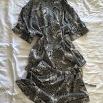 Rachel Ashwell Black and White Floral Pijamas Photo 4