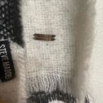 Steve Madden White Two-Tone Buffalo Check Blanket Scarf NWT Photo 4